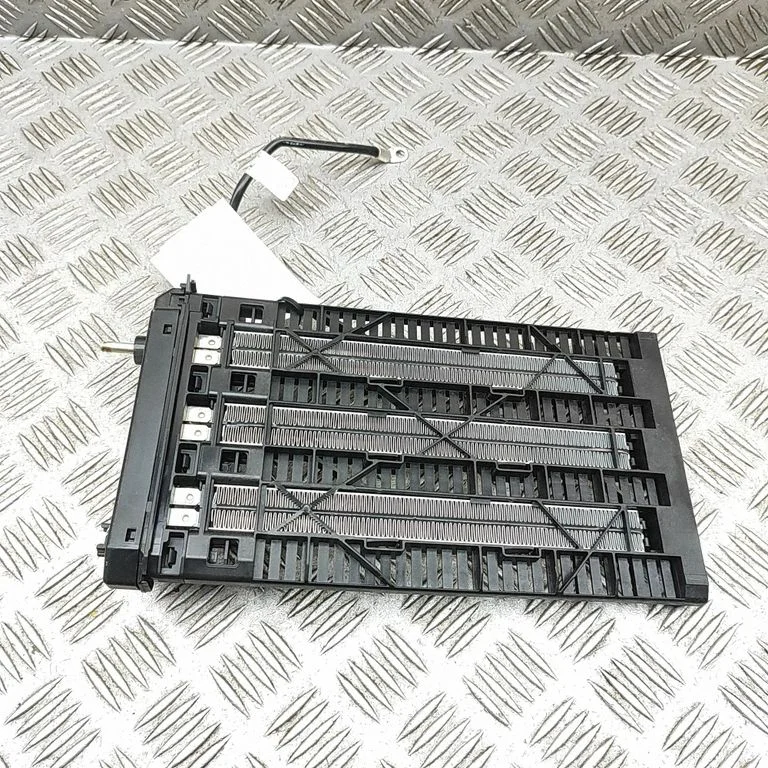 Elektriskais salona krāsniņas radiators – BMW 4. sērija F32 F33 (2013-2020)