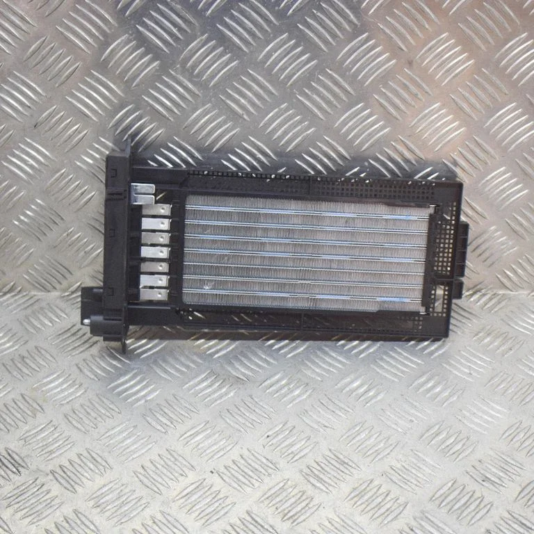 Elektriskais salona krāsniņas radiators 4M0819011