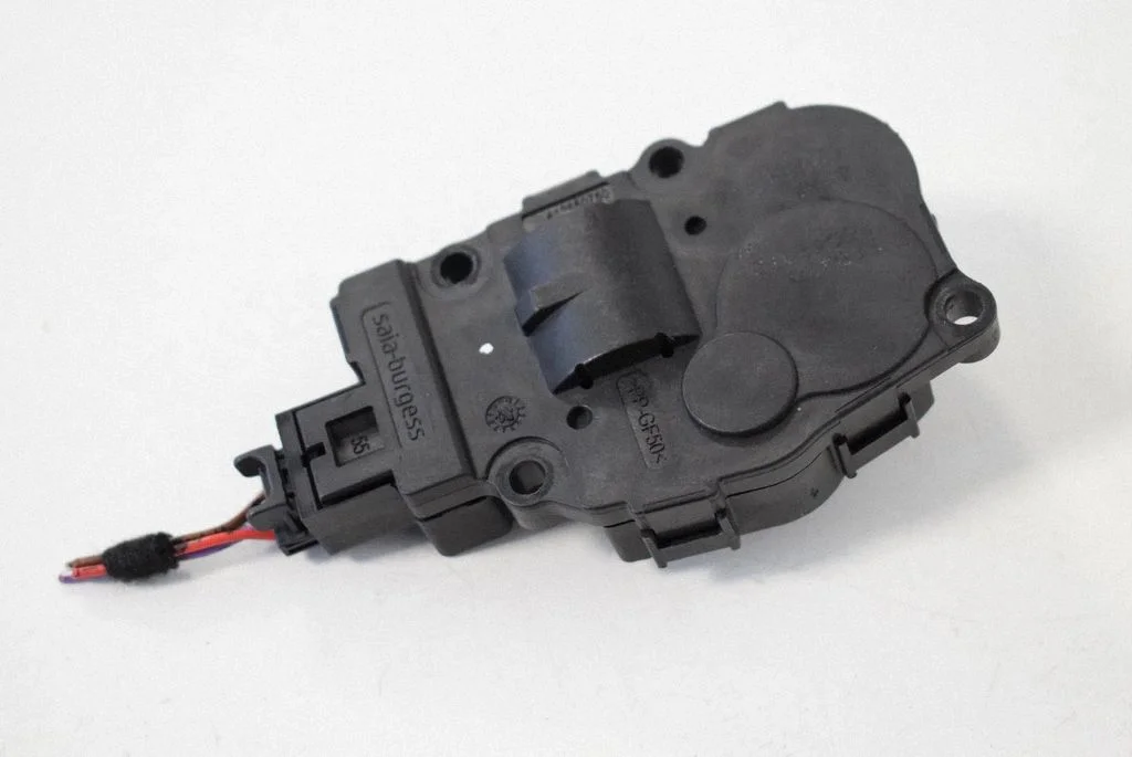Gaisa aizvara motoriņš/aktuators K9749006