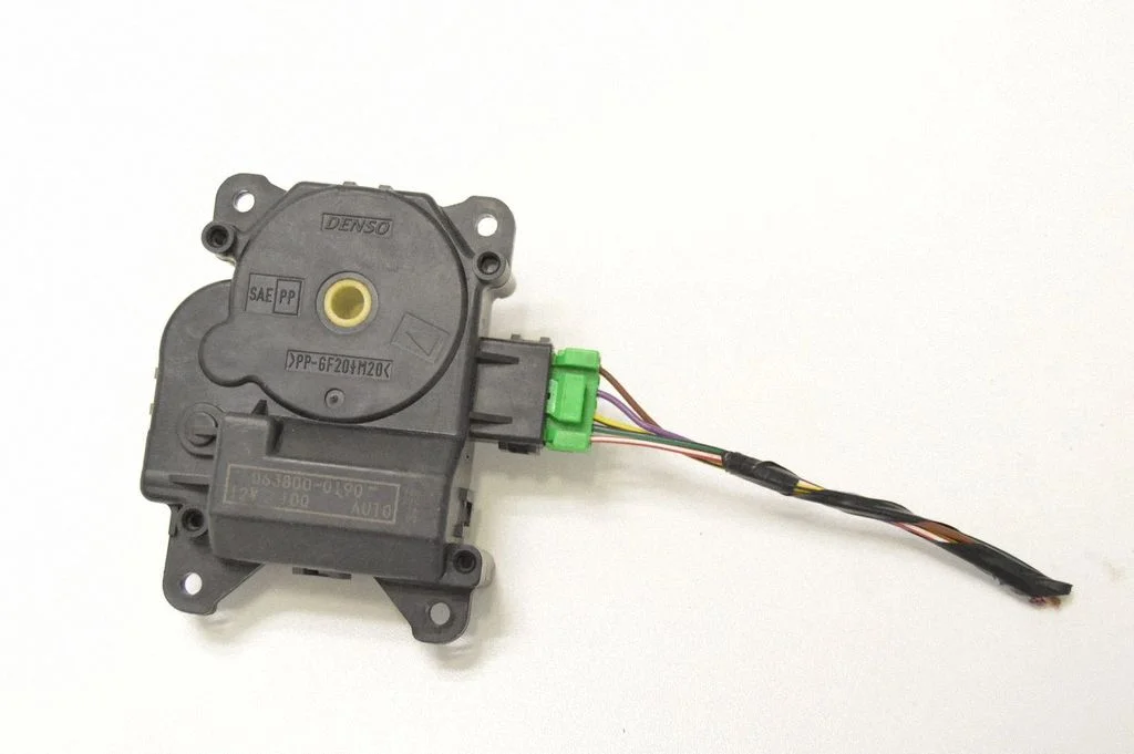 Air flap motor/actuator – Land Rover Discovery 3 - LR3 (2005-2009)