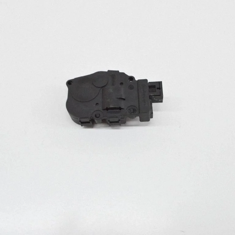 Gaisa aizvara motoriņš/aktuators T1015556H