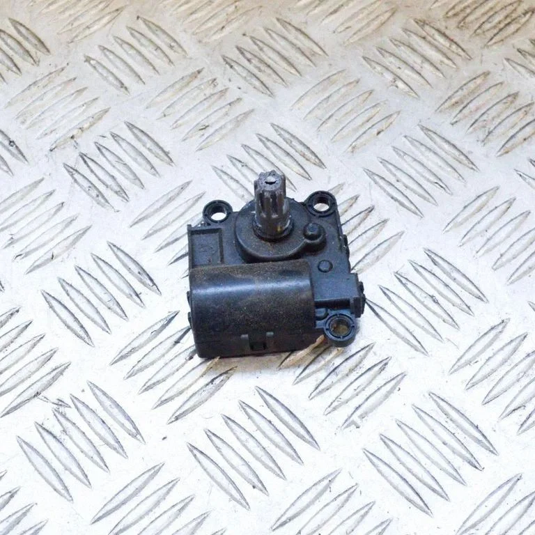 Air flap motor/actuator – Tesla Model S (2012-)