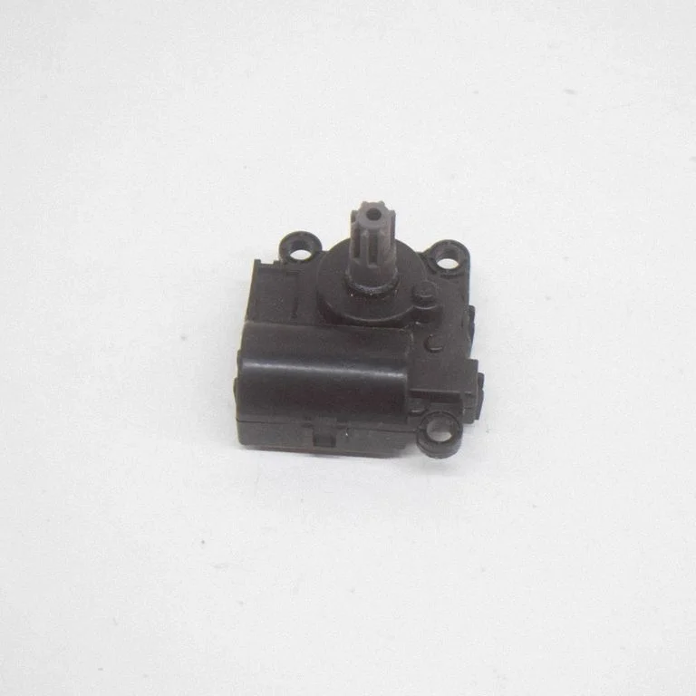 Gaisa aizvara motoriņš/aktuators D332CK8AA04