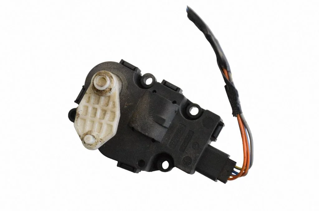 Gaisa aizvara motoriņš/aktuators MF113900770