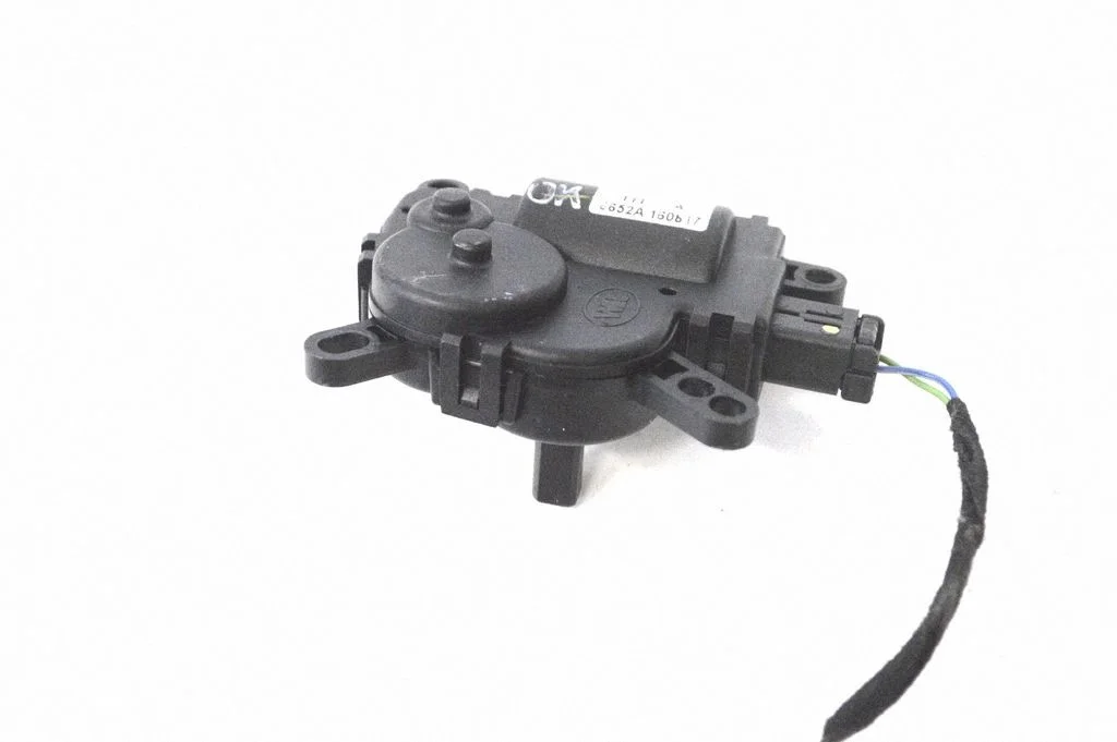 Gaisa aizvara motoriņš/aktuators 8V5119B634AA