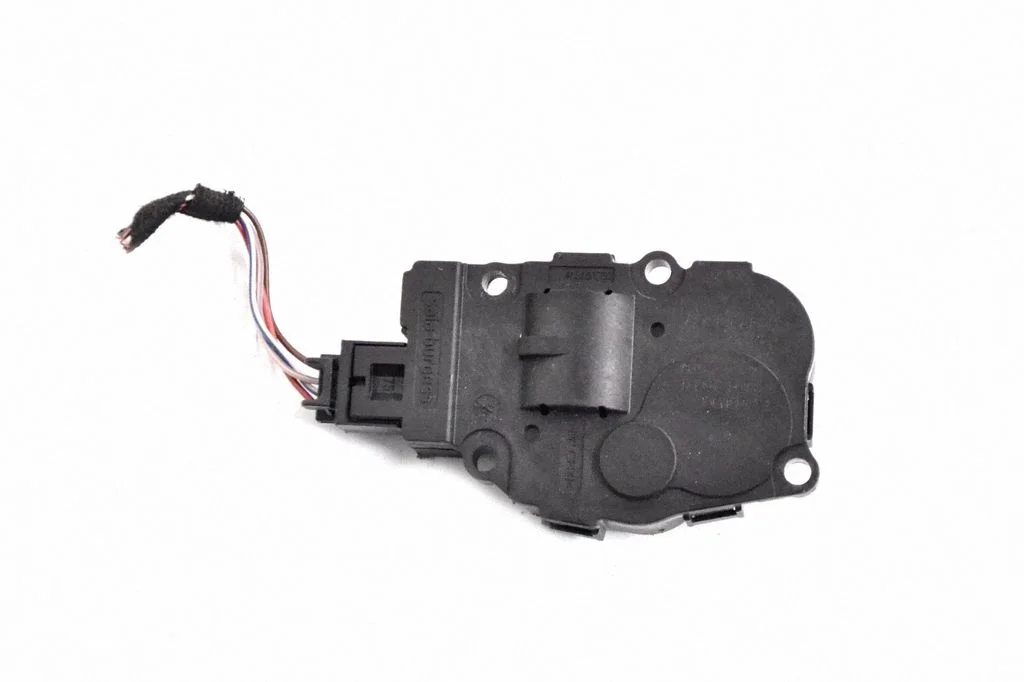 Air flap motor/actuator – BMW 6 Series F12 F13 (2010-2018)