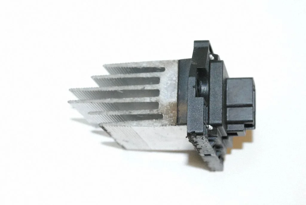Krāsniņas ventilatora rezistors (reostats)