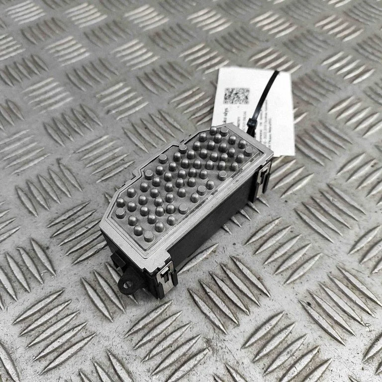 Heater blower motor/fan resistor – Volkswagen Amarok (2010-2020)