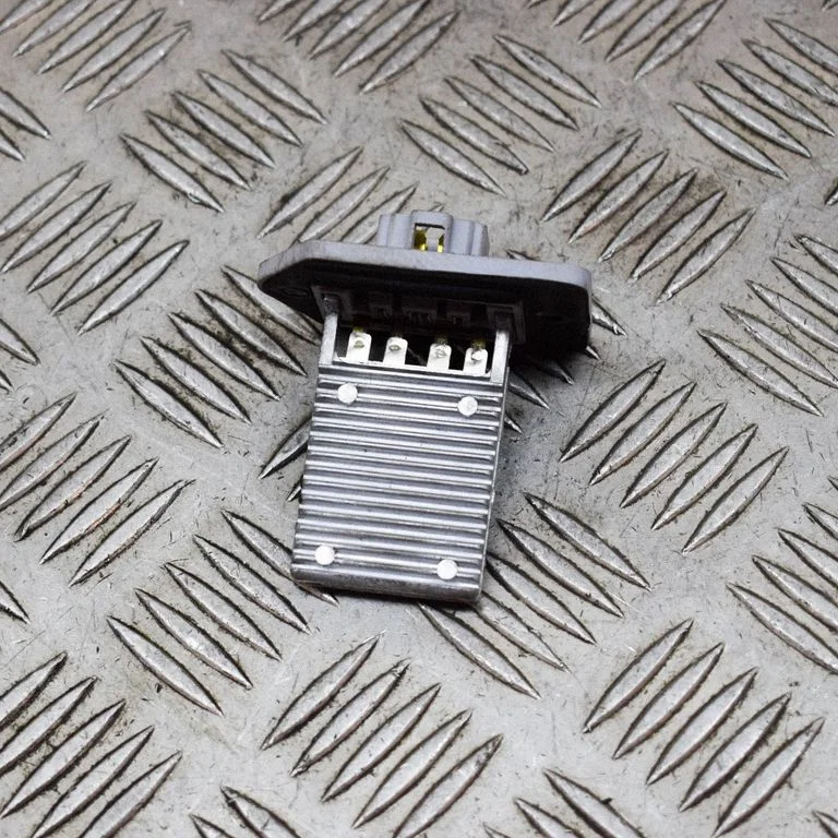 Heater blower motor/fan resistor