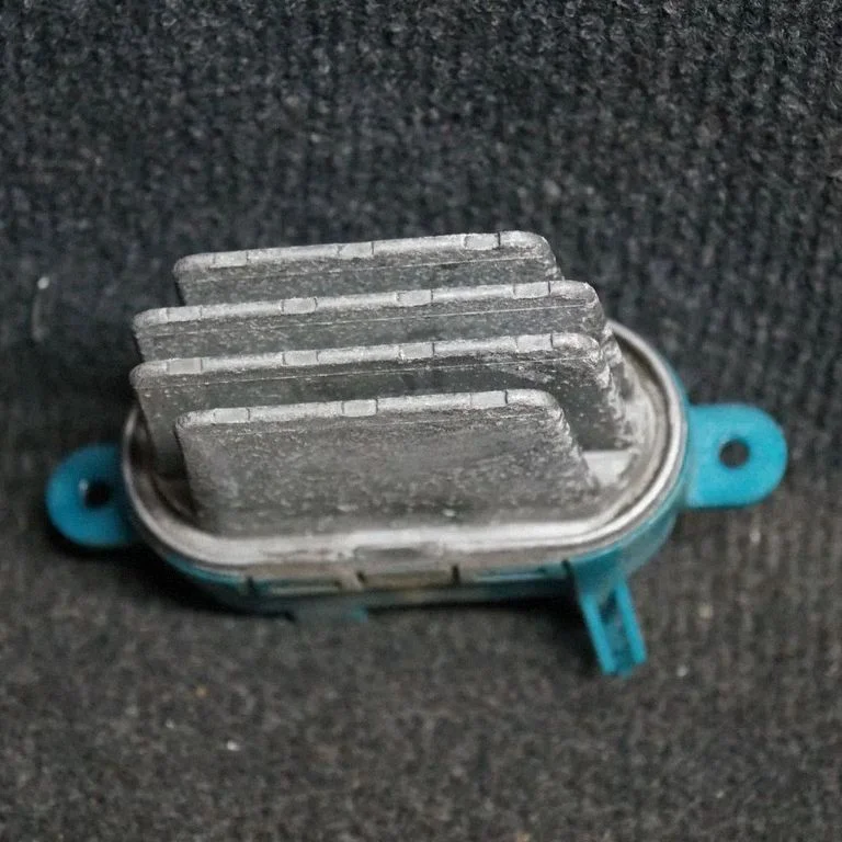 Krāsniņas ventilatora rezistors (reostats) – Volkswagen Touareg I (2002-2010)