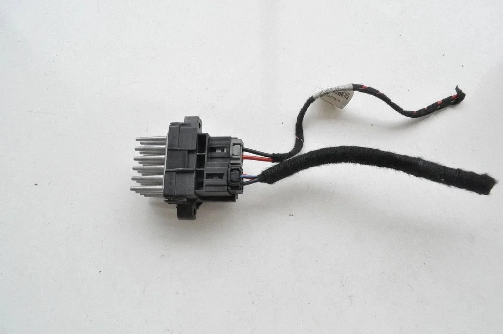 Krāsniņas ventilatora rezistors (reostats) – Chevrolet Cruze (2009-2016)