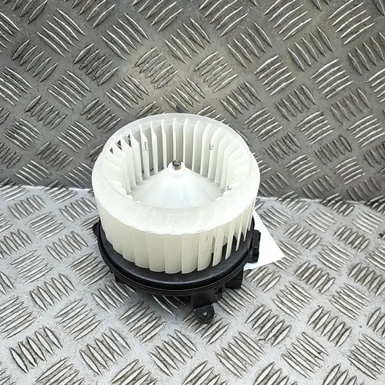 Krāsniņas ventilators/pūtējs C51597105