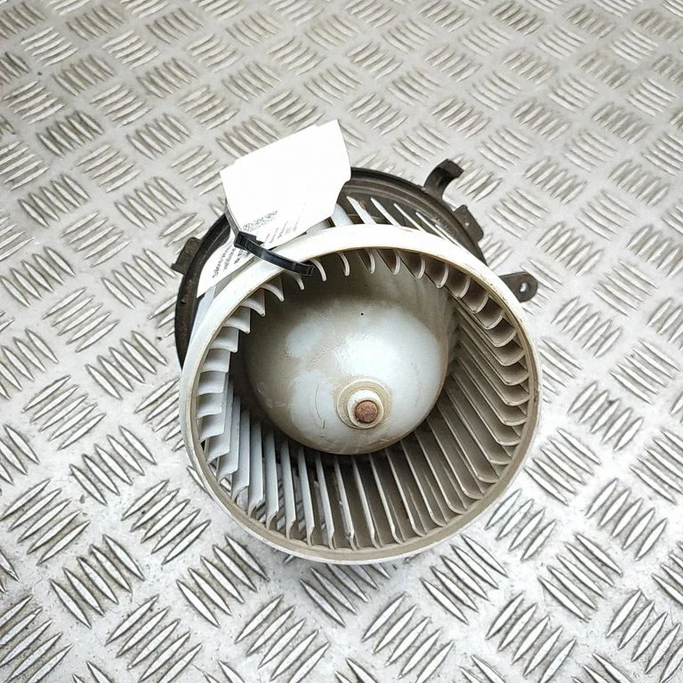 Krāsniņas ventilators/pūtējs 5E1830000