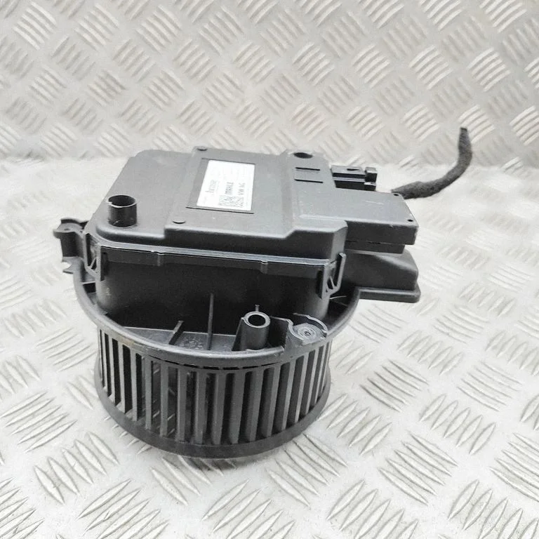 Krāsniņas ventilators/pūtējs C26871104