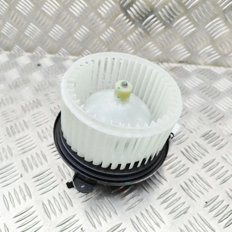 Krāsniņas ventilators/pūtējs EKEA8104100
