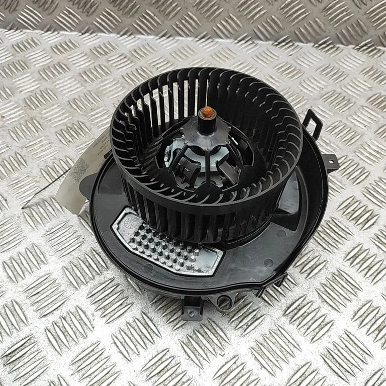 Krāsniņas ventilators/pūtējs CZ0160601191