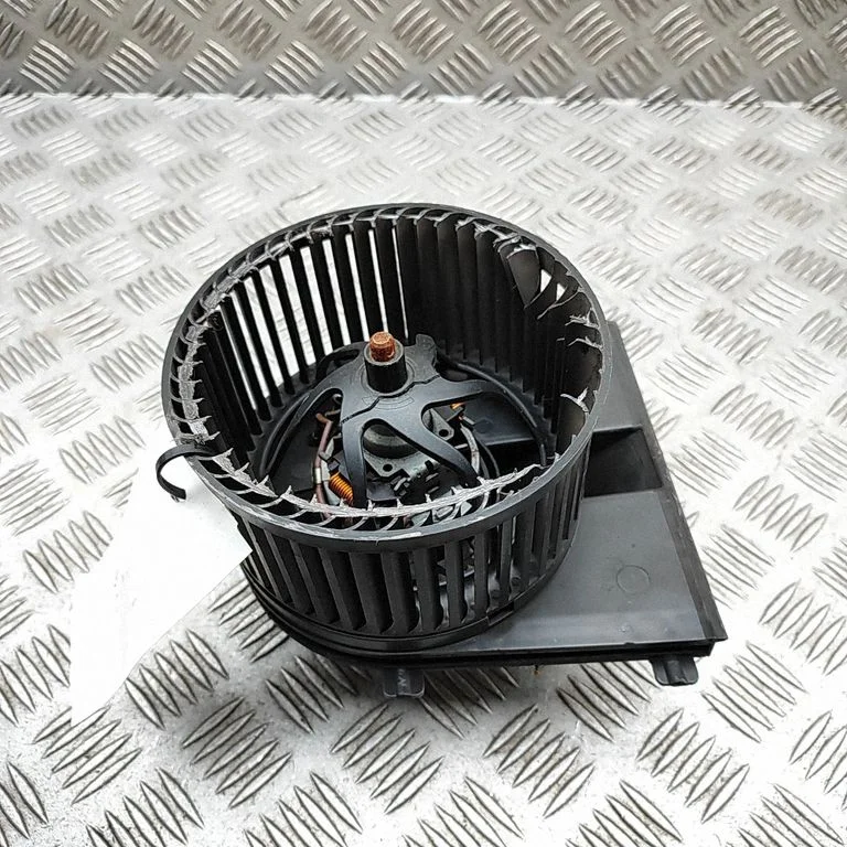 Heater fan/blower F983707V