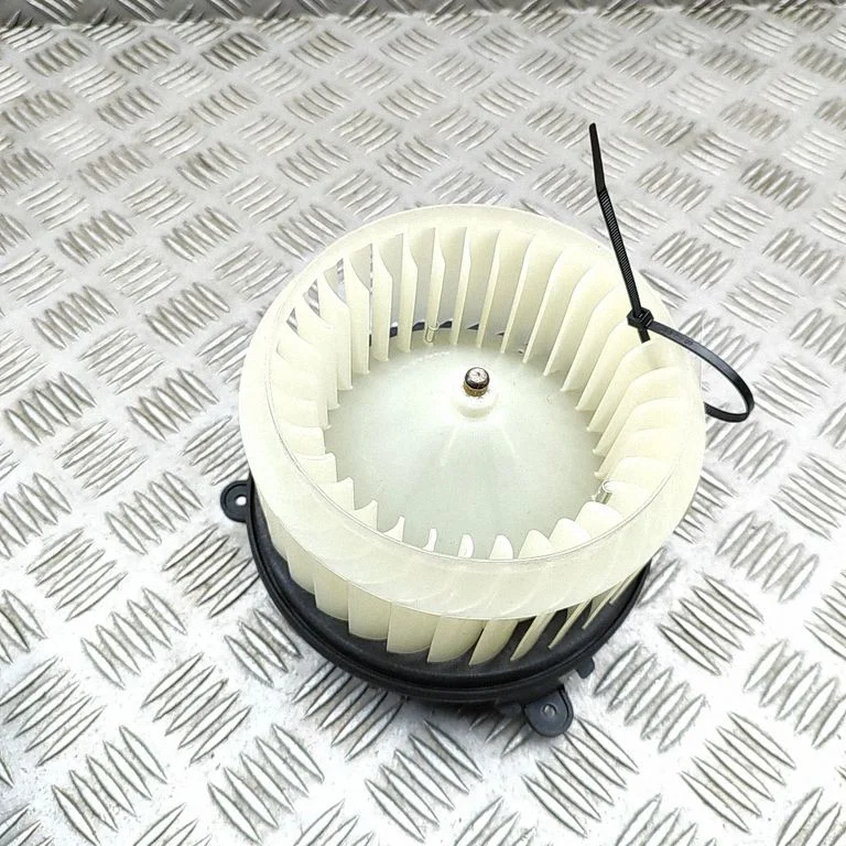 Heater fan/blower – Porsche Taycan 9J1 (2019-)