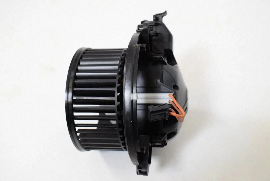 Krāsniņas ventilators/pūtējs 0392963