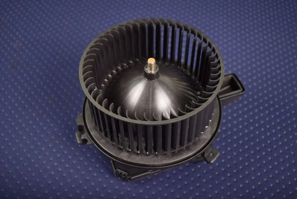 Krāsniņas ventilators/pūtējs 4M182002100