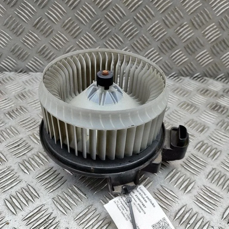 Krāsniņas ventilators/pūtējs 871030C040