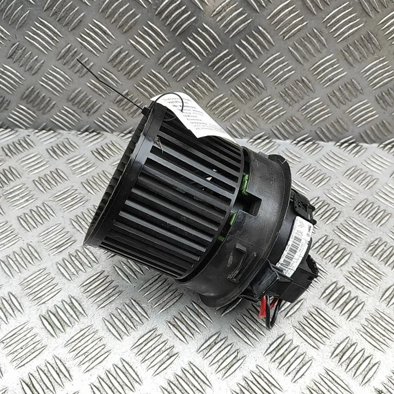 Krāsniņas ventilators/pūtējs T1013140A
