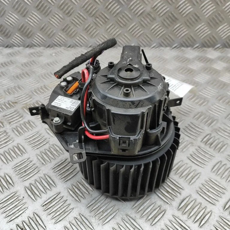 Krāsniņas ventilators/pūtējs F011500150