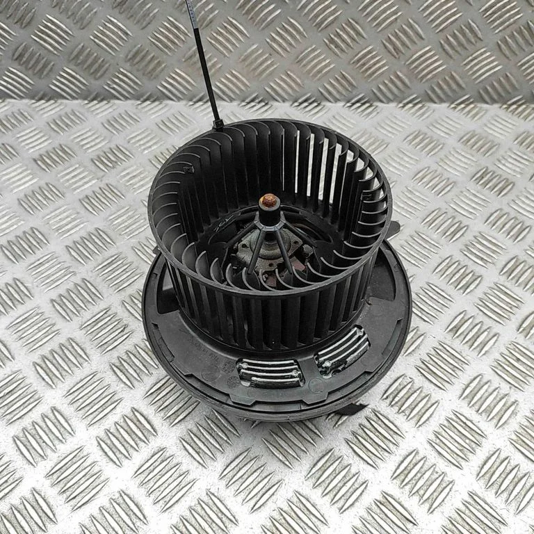 Heater fan/blower 9227670