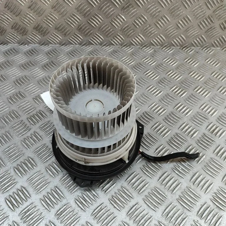 Heater fan/blower 8710358070