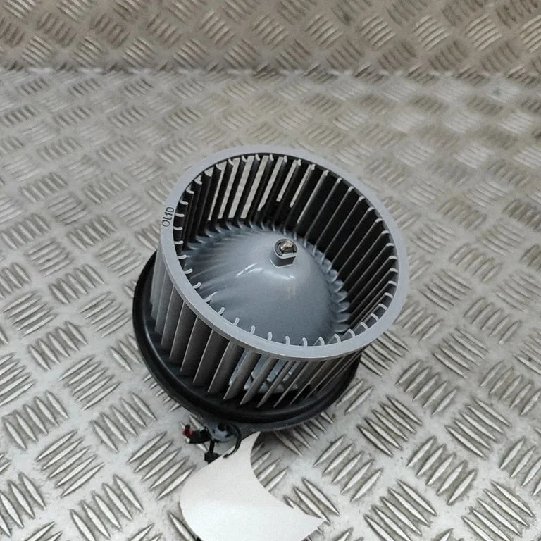 Heater fan/blower F00S3B2578