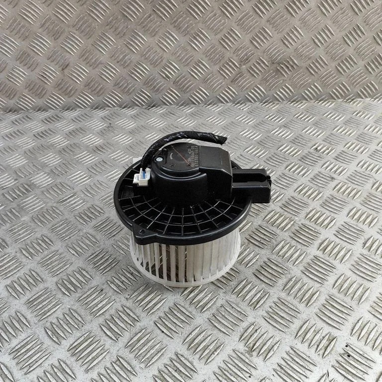 Krāsniņas ventilators/pūtējs BCML61B10