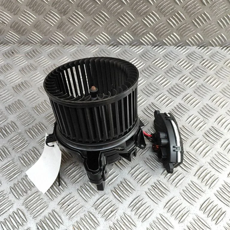 Krāsniņas ventilators/pūtējs T222036K