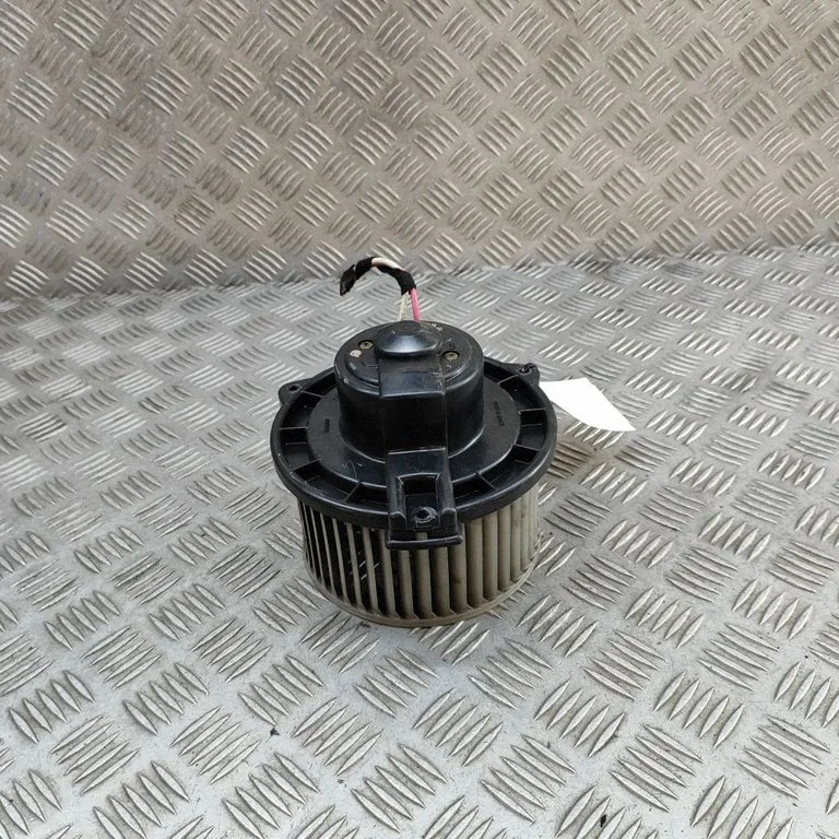 Krāsniņas ventilators/pūtējs A1638204142