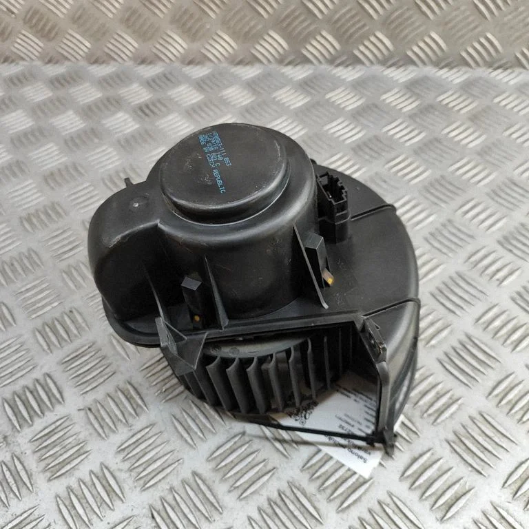 Krāsniņas ventilators/pūtējs 2H2820021C