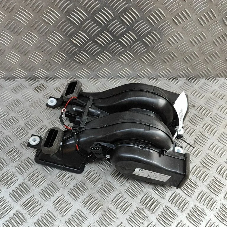 Krāsniņas ventilators/pūtējs 9315950