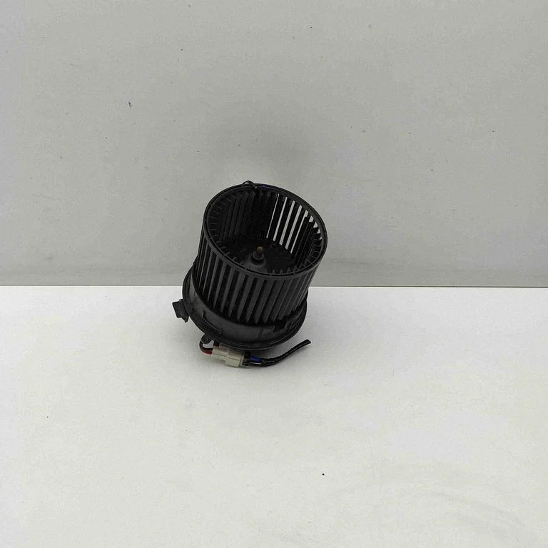 Heater fan/blower 272264FA0A