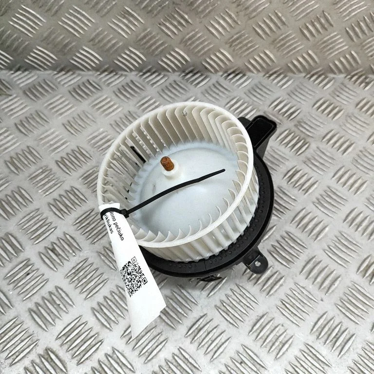 Krāsniņas ventilators/pūtējs RM860001