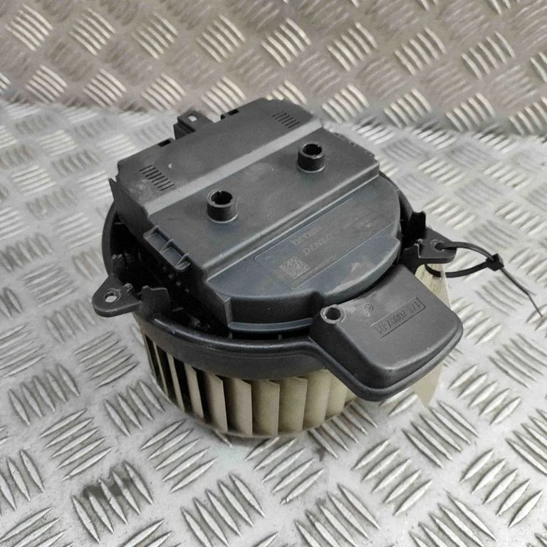 Salongipuhur – Audi A6 S6 C7 4G (2011-2018)