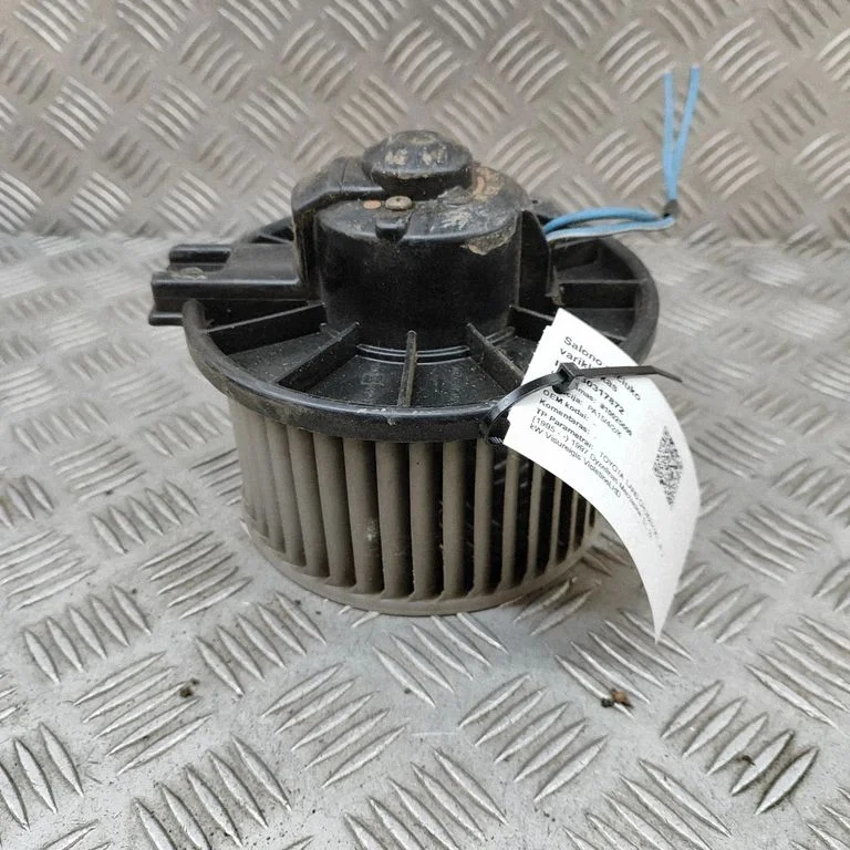 Krāsniņas ventilators/pūtējs – Toyota Land Cruiser (HDJ90) (1996-2002)