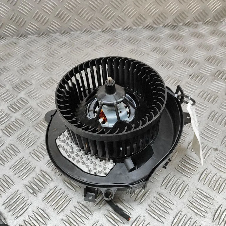 Krāsniņas ventilators/pūtējs 5WA907521