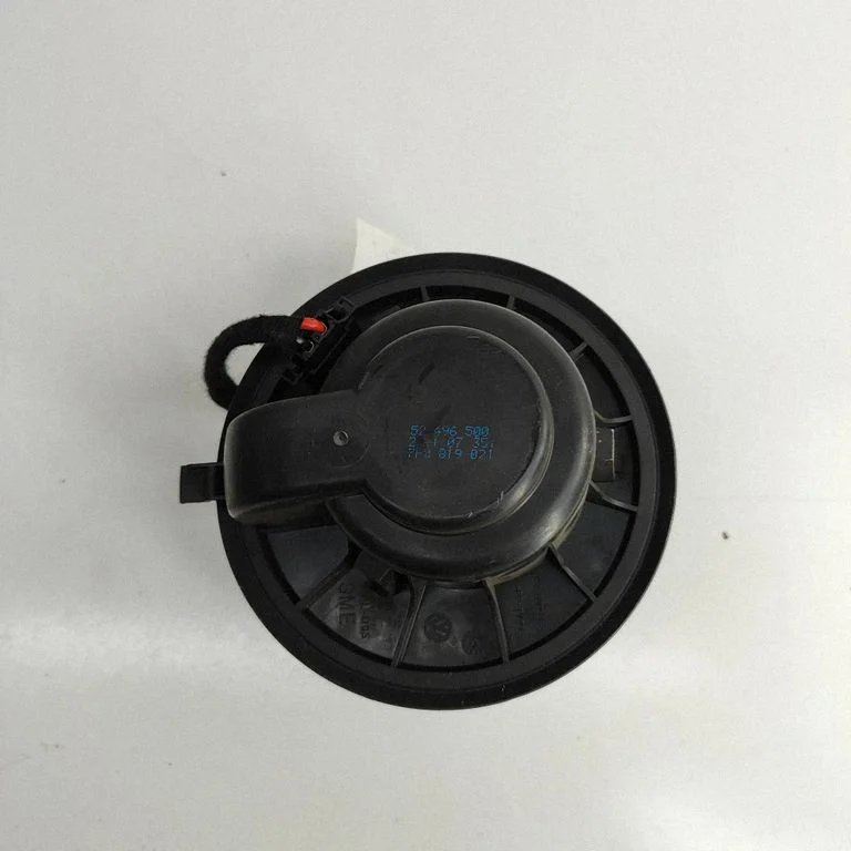 Krāsniņas ventilators/pūtējs 7H0819021