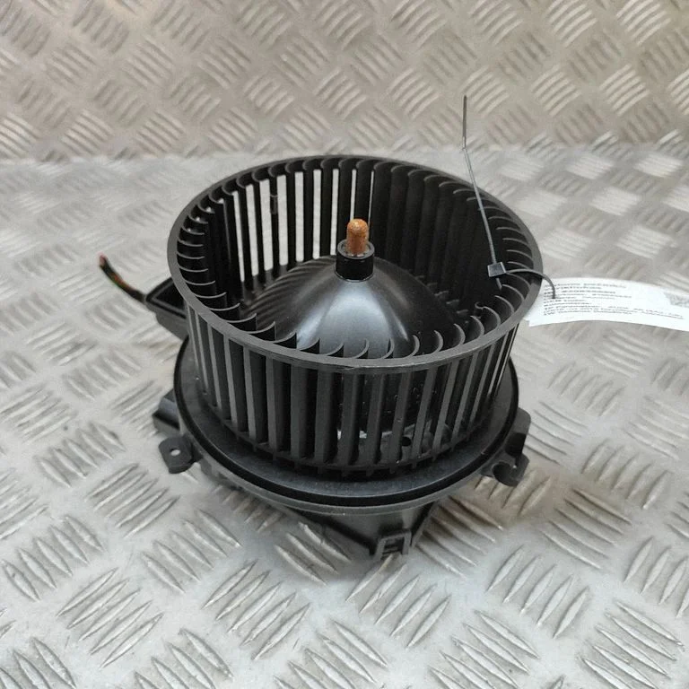 Krāsniņas ventilators/pūtējs C26871108