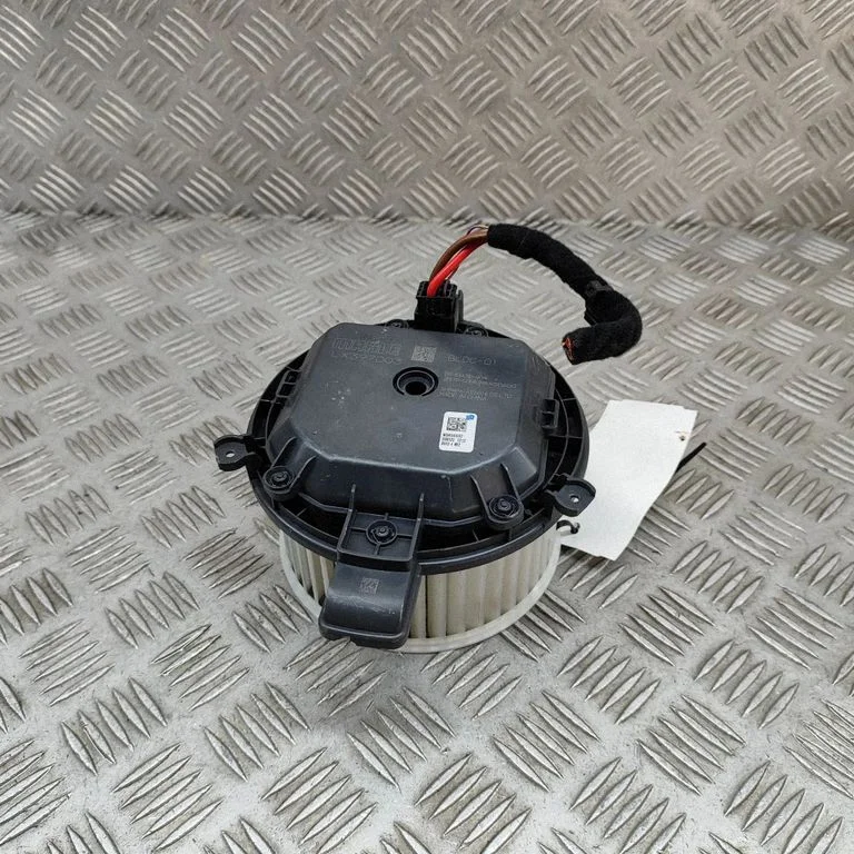 Heater fan/blower 5A16527