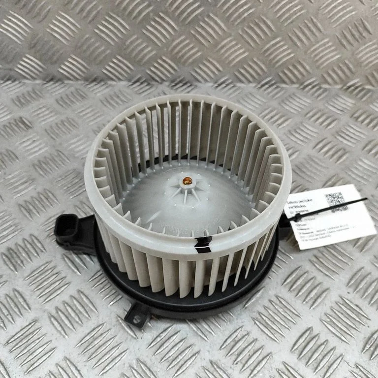 Krāsniņas ventilators/pūtējs 272V06UA0B
