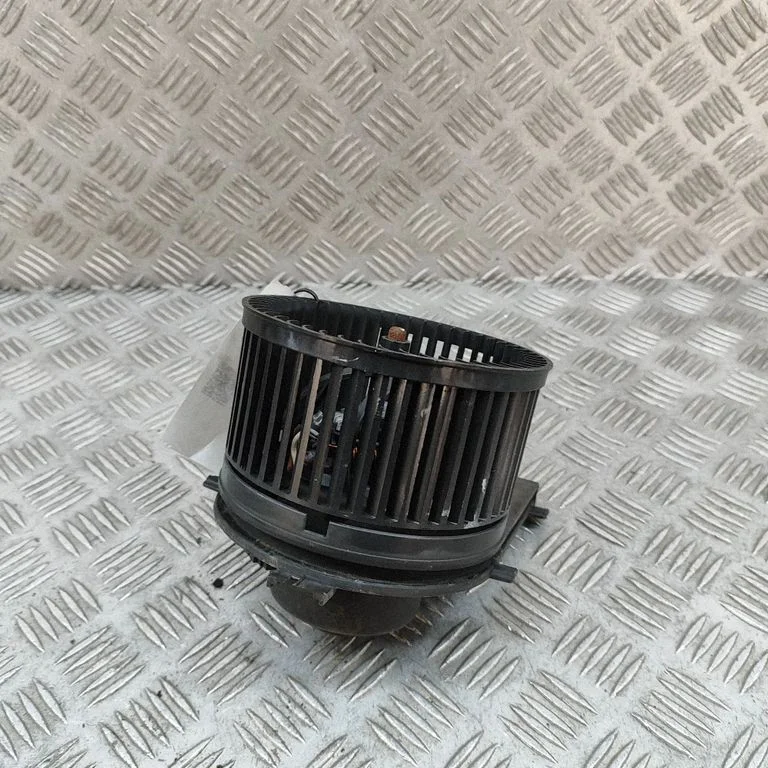 Krāsniņas ventilators/pūtējs – Volkswagen New Beetle (1998-2010)