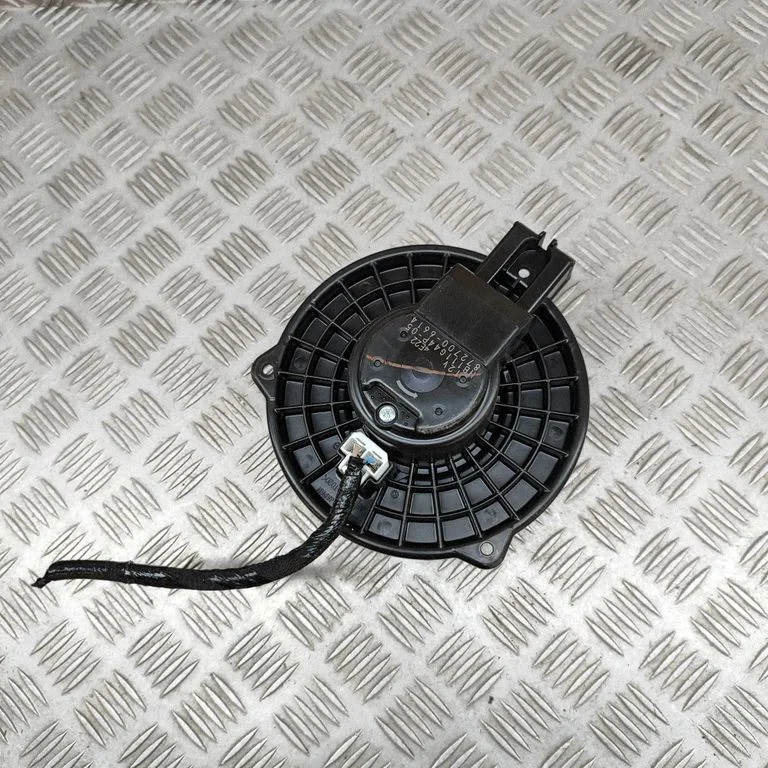 Krāsniņas ventilators/pūtējs BCML61B10