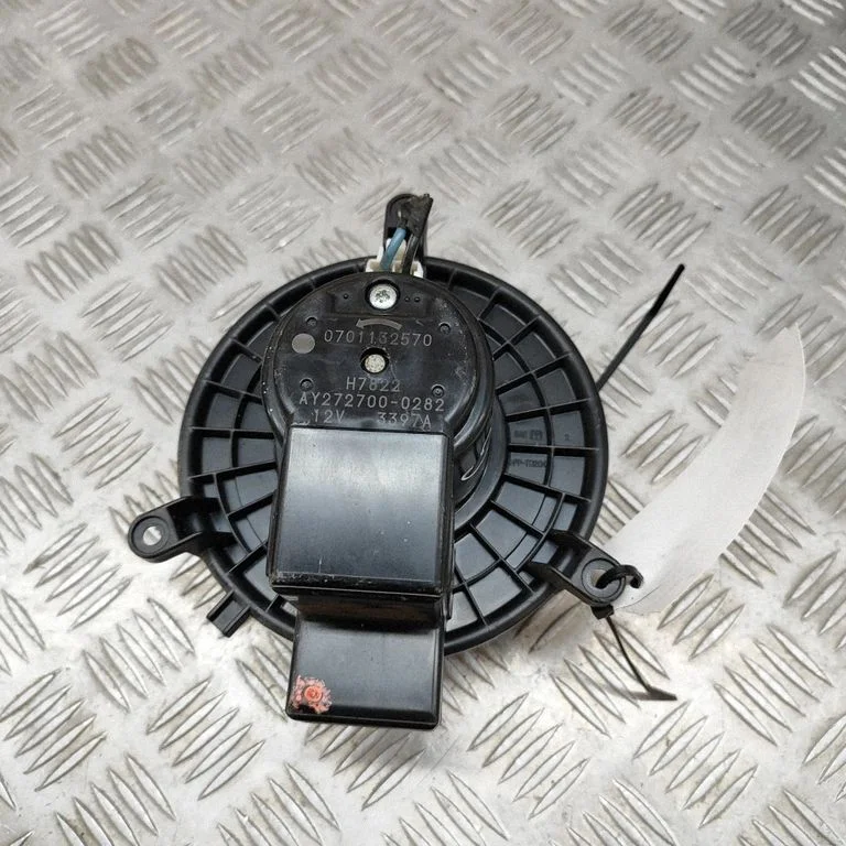Krāsniņas ventilators/pūtējs AY2727000282