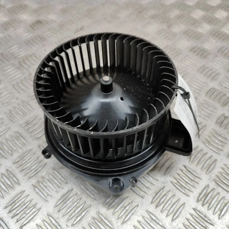 Krāsniņas ventilators/pūtējs 9382862