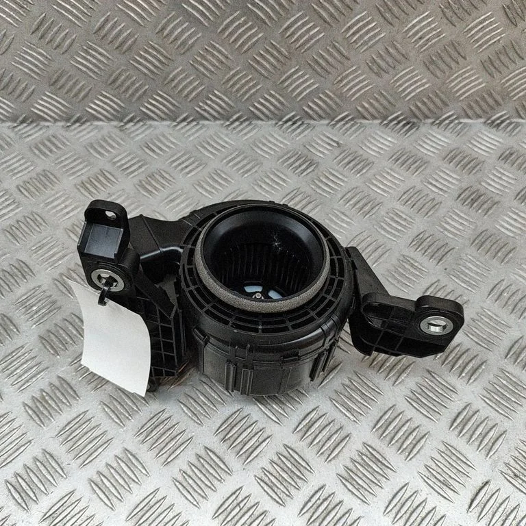 Heater fan/blower – Lexus RX 450H (2016-)