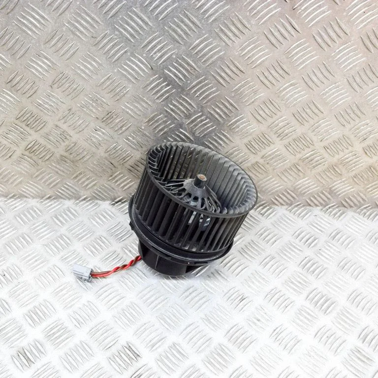 Heater fan/blower – Ford Kuga II (2013-2019)